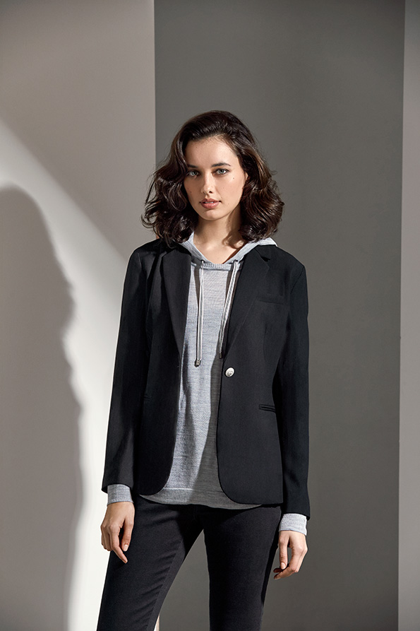 Lania - Agent Jacket - Frontline Designer Clothes and Accessories